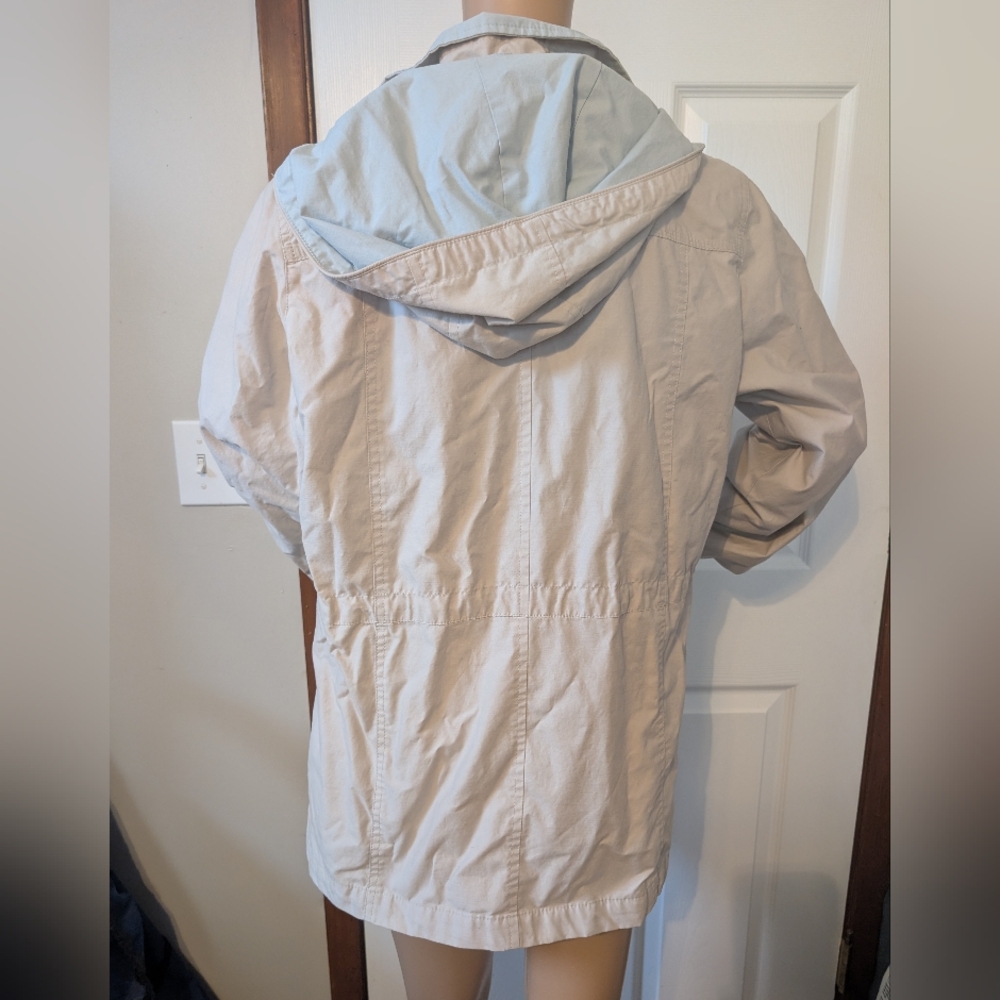 London Fog Women's Hooded Beige rain Jacket Medium W/Striped Lining - Picture 3 of 13
